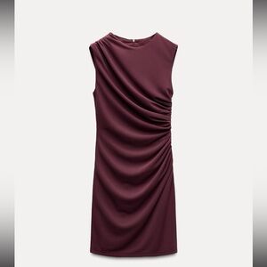 Zara NEVER WORN short plum dress with ruching